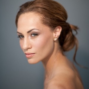 Dominique资料,Dominique最新歌曲,DominiqueMV视频,Dominique音乐专辑,Dominique好听的歌