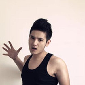 伊犁哈穆资料,伊犁哈穆最新歌曲,伊犁哈穆MV视频,伊犁哈穆音乐专辑,伊犁哈穆好听的歌