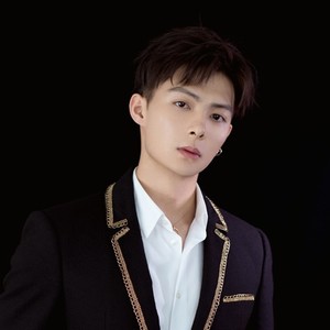 张铭恩资料,张铭恩最新歌曲,张铭恩MV视频,张铭恩音乐专辑,张铭恩好听的歌