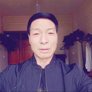 英俊的台灯资料,英俊的台灯最新歌曲,英俊的台灯MV视频,英俊的台灯音乐专辑,英俊的台灯好听的歌