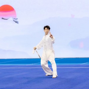 纪豪