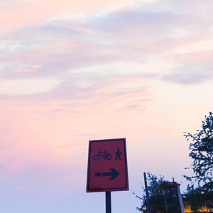 宁妮资料,宁妮最新歌曲,宁妮MV视频,宁妮音乐专辑,宁妮好听的歌