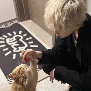林L笙资料,林L笙最新歌曲,林L笙MV视频,林L笙音乐专辑,林L笙好听的歌