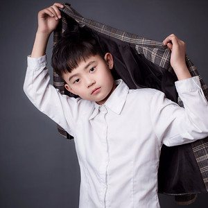 王艺澎资料,王艺澎最新歌曲,王艺澎MV视频,王艺澎音乐专辑,王艺澎好听的歌