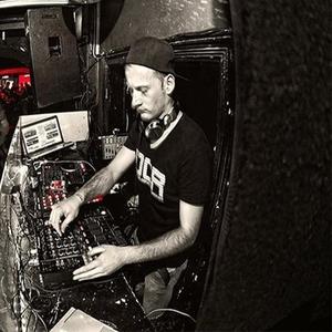 Dennis Slim资料,Dennis Slim最新歌曲,Dennis SlimMV视频,Dennis Slim音乐专辑,Dennis Slim好听的歌