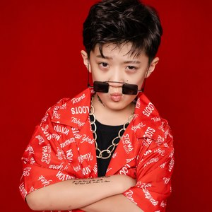 张圣铠资料,张圣铠最新歌曲,张圣铠MV视频,张圣铠音乐专辑,张圣铠好听的歌