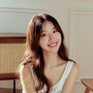 香菜叶子资料,香菜叶子最新歌曲,香菜叶子MV视频,香菜叶子音乐专辑,香菜叶子好听的歌