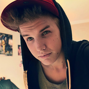 KAYEF资料,KAYEF最新歌曲,KAYEFMV视频,KAYEF音乐专辑,KAYEF好听的歌