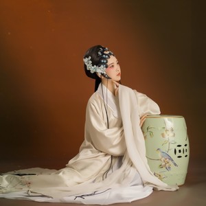 花无影资料,花无影最新歌曲,花无影MV视频,花无影音乐专辑,花无影好听的歌