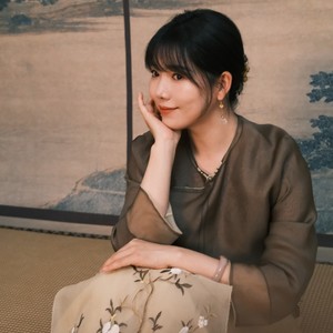 王芳菲资料,王芳菲最新歌曲,王芳菲MV视频,王芳菲音乐专辑,王芳菲好听的歌