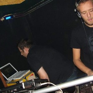 Click Box资料,Click Box最新歌曲,Click BoxMV视频,Click Box音乐专辑,Click Box好听的歌