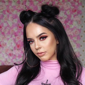 Flori del Pino资料,Flori del Pino最新歌曲,Flori del PinoMV视频,Flori del Pino音乐专辑,Flori del Pino好听的歌