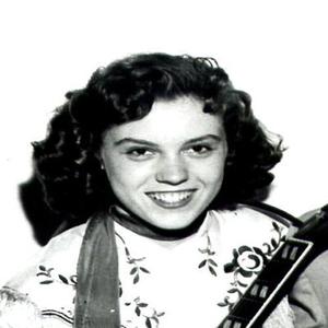 Myrna Lorrie