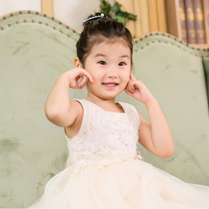 李若菡资料,李若菡最新歌曲,李若菡MV视频,李若菡音乐专辑,李若菡好听的歌