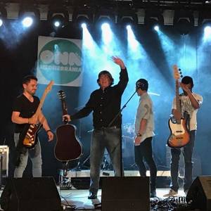 Falcon & Firkin资料,Falcon & Firkin最新歌曲,Falcon & FirkinMV视频,Falcon & Firkin音乐专辑,Falcon & Firkin好听的歌