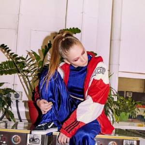 Nakita资料,Nakita最新歌曲,NakitaMV视频,Nakita音乐专辑,Nakita好听的歌