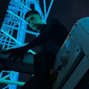 Ares资料,Ares最新歌曲,AresMV视频,Ares音乐专辑,Ares好听的歌