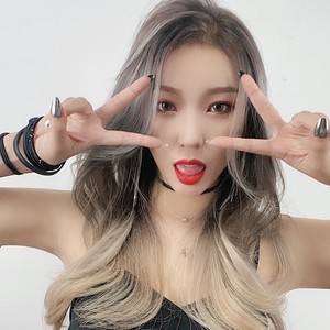 妳的Vivian资料,妳的Vivian最新歌曲,妳的VivianMV视频,妳的Vivian音乐专辑,妳的Vivian好听的歌