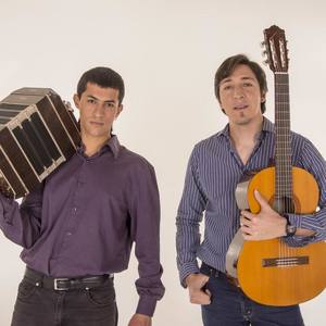 Dúo Arias Castro资料,Dúo Arias Castro最新歌曲,Dúo Arias CastroMV视频,Dúo Arias Castro音乐专辑,Dúo Arias Castro好听的歌