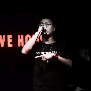 甜老师SweetHawk资料,甜老师SweetHawk最新歌曲,甜老师SweetHawkMV视频,甜老师SweetHawk音乐专辑,甜老师SweetHawk好听的歌