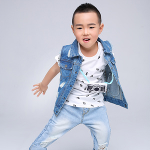 小小世界 (伴奏)