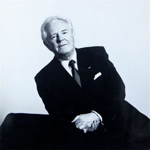 Robert Riefling资料,Robert Riefling最新歌曲,Robert RieflingMV视频,Robert Riefling音乐专辑,Robert Riefling好听的歌