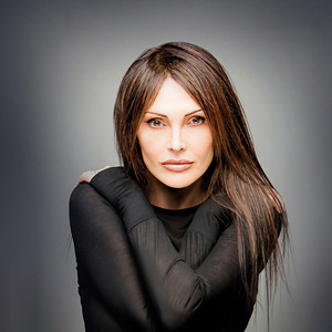 Anna Oxa资料,Anna Oxa最新歌曲,Anna OxaMV视频,Anna Oxa音乐专辑,Anna Oxa好听的歌