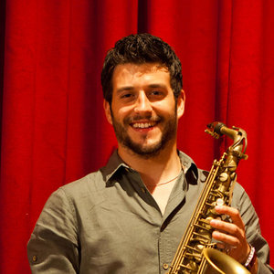 Francesco Cafiso资料,Francesco Cafiso最新歌曲,Francesco CafisoMV视频,Francesco Cafiso音乐专辑,Francesco Cafiso好听的歌