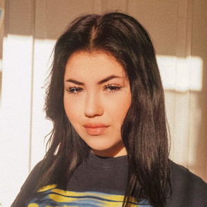 ANNA资料,ANNA最新歌曲,ANNAMV视频,ANNA音乐专辑,ANNA好听的歌