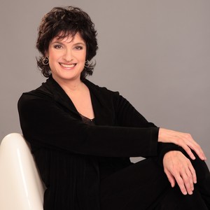 Nina Tichman资料,Nina Tichman最新歌曲,Nina TichmanMV视频,Nina Tichman音乐专辑,Nina Tichman好听的歌
