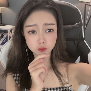 伊伊资料,伊伊最新歌曲,伊伊MV视频,伊伊音乐专辑,伊伊好听的歌