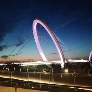 语种:国语 流派:pop 歌词 世界怎么这么安静  感觉被所有人抛弃  生活