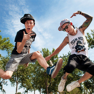 铁皮顽童资料,铁皮顽童最新歌曲,铁皮顽童MV视频,铁皮顽童音乐专辑,铁皮顽童好听的歌