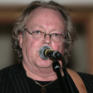 Lasse Lindbom Band资料,Lasse Lindbom Band最新歌曲,Lasse Lindbom BandMV视频,Lasse Lindbom Band音乐专辑,Lasse Lindbom Band好听的歌