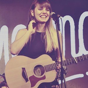 Silvina Moreno资料,Silvina Moreno最新歌曲,Silvina MorenoMV视频,Silvina Moreno音乐专辑,Silvina Moreno好听的歌