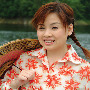 李琼资料,李琼最新歌曲,李琼MV视频,李琼音乐专辑,李琼好听的歌