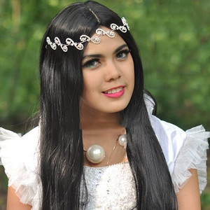 Ratu Sikumbang资料,Ratu Sikumbang最新歌曲,Ratu SikumbangMV视频,Ratu Sikumbang音乐专辑,Ratu Sikumbang好听的歌