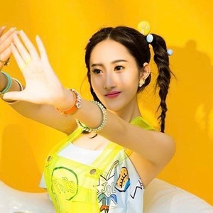 雍久久资料,雍久久最新歌曲,雍久久MV视频,雍久久音乐专辑,雍久久好听的歌