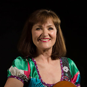 Dina Blade资料,Dina Blade最新歌曲,Dina BladeMV视频,Dina Blade音乐专辑,Dina Blade好听的歌