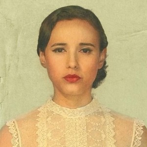 Bia Góes资料,Bia Góes最新歌曲,Bia GóesMV视频,Bia Góes音乐专辑,Bia Góes好听的歌