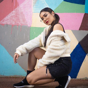 Veronica Bravo资料,Veronica Bravo最新歌曲,Veronica BravoMV视频,Veronica Bravo音乐专辑,Veronica Bravo好听的歌