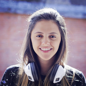 Laura Castro资料,Laura Castro最新歌曲,Laura CastroMV视频,Laura Castro音乐专辑,Laura Castro好听的歌