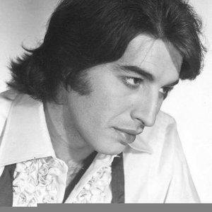 Sandro资料,Sandro最新歌曲,SandroMV视频,Sandro音乐专辑,Sandro好听的歌