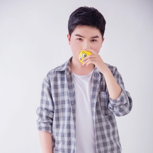 在绣楼我奉了小姐言命