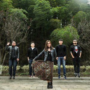 新旅行乐队资料,新旅行乐队最新歌曲,新旅行乐队MV视频,新旅行乐队音乐专辑,新旅行乐队好听的歌