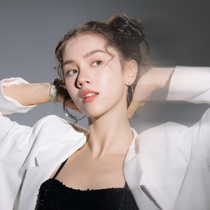 包美琳资料,包美琳最新歌曲,包美琳MV视频,包美琳音乐专辑,包美琳好听的歌