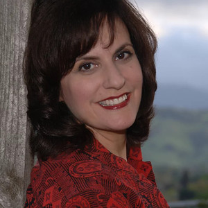 Layna Chianakas资料,Layna Chianakas最新歌曲,Layna ChianakasMV视频,Layna Chianakas音乐专辑,Layna Chianakas好听的歌