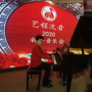 张德泓资料,张德泓最新歌曲,张德泓MV视频,张德泓音乐专辑,张德泓好听的歌