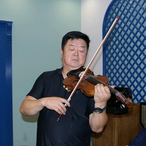 朱力华资料,朱力华最新歌曲,朱力华MV视频,朱力华音乐专辑,朱力华好听的歌