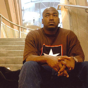 Cesar Comanche资料,Cesar Comanche最新歌曲,Cesar ComancheMV视频,Cesar Comanche音乐专辑,Cesar Comanche好听的歌